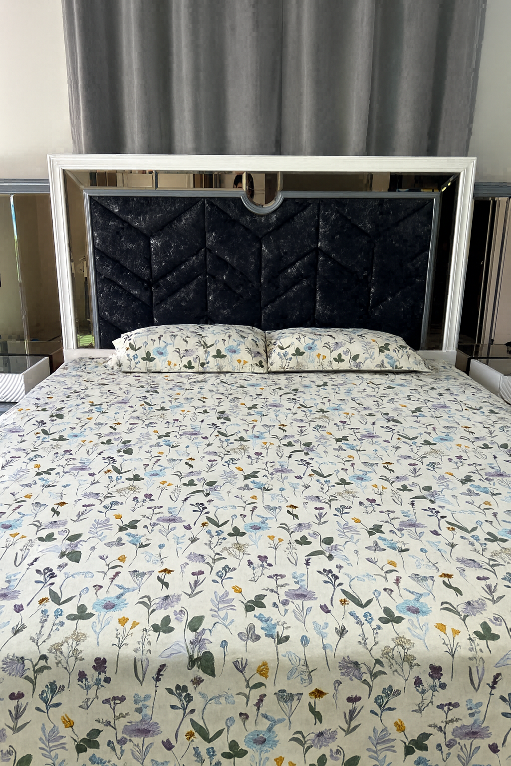 Flat Bedsheet with Two Pillowcases