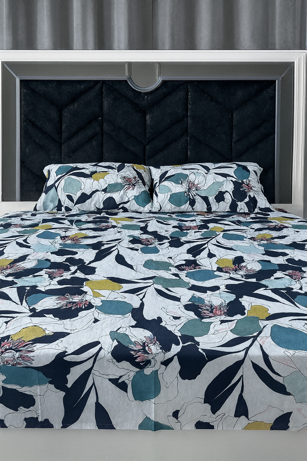 Flat Bedsheet with Two Pillowcases