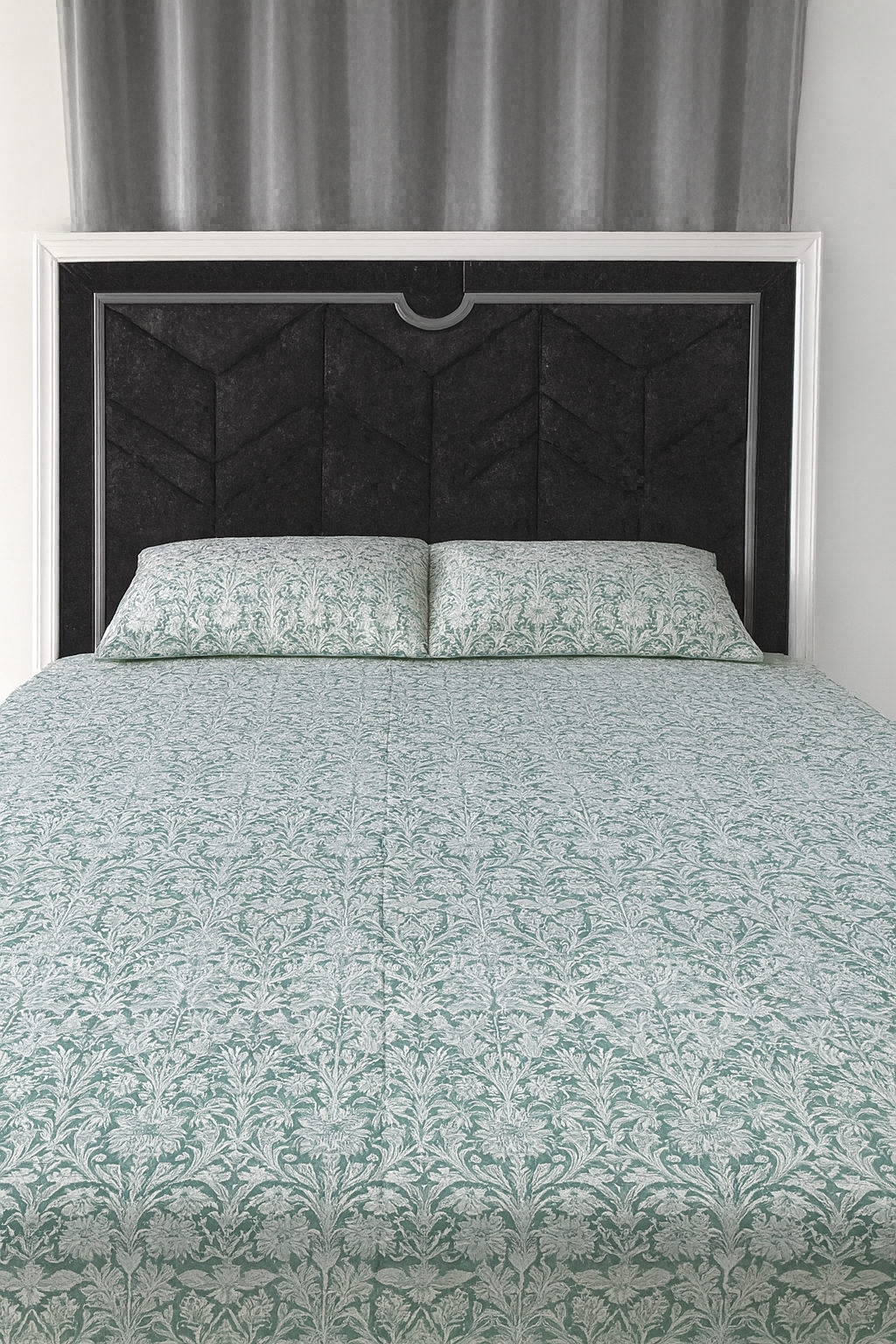 Premium Quality Spring Green Bedsheet