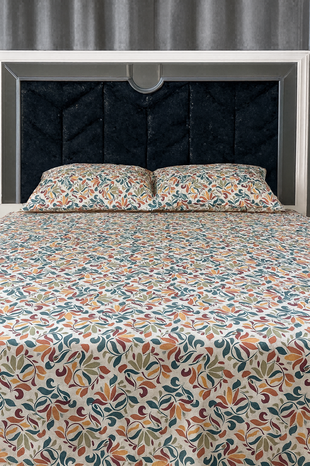 Flat Bedsheet with Two Pillowcases